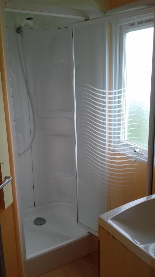 Magnifique Mobil Home Avec Clim Face Mer Le Portel Luaran gambar